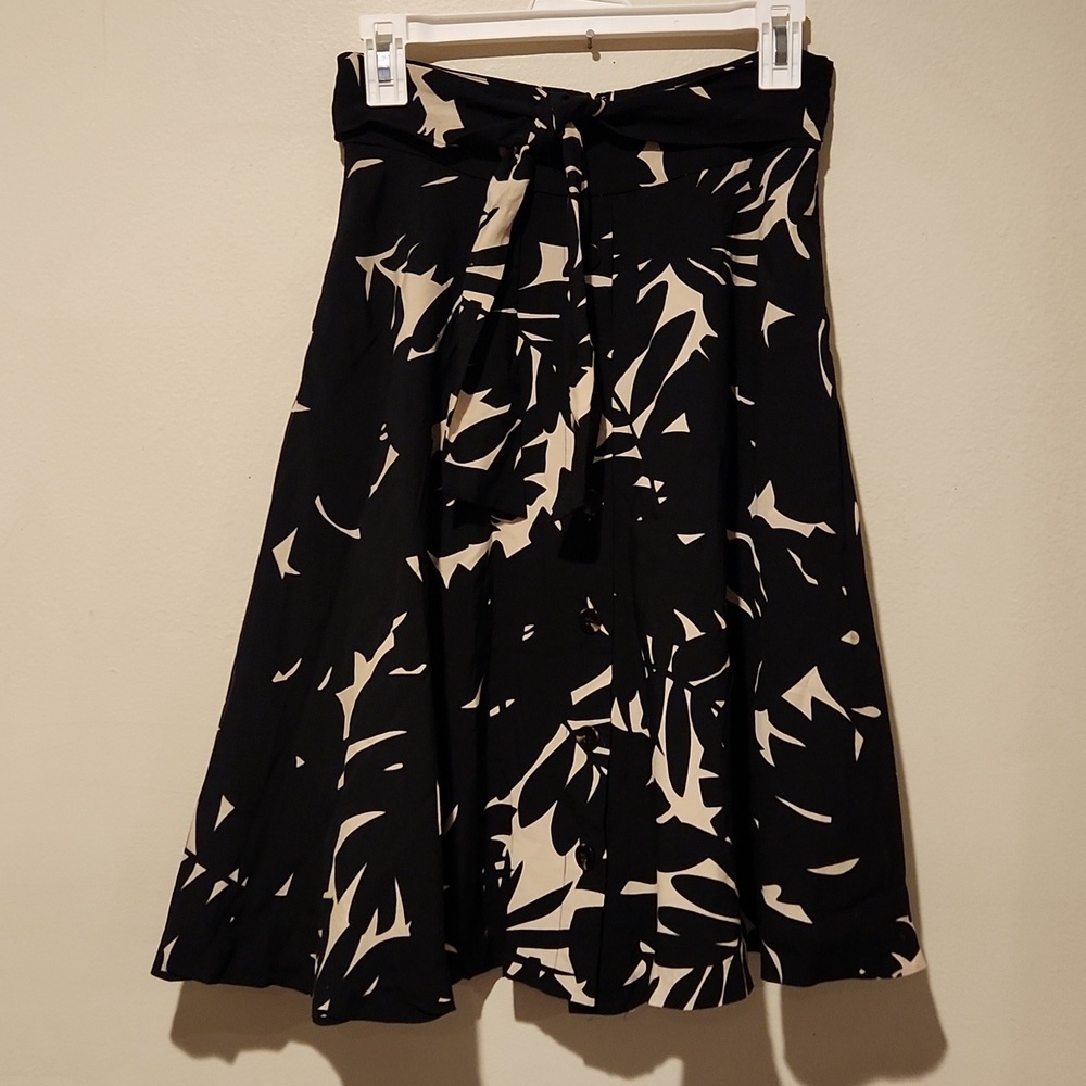 ❤️ NWOT! ANN TAYLOR MIDNIGHT PALM PRINT A-LINE TIE WAIST MIDI SKIRT, 0 - Picture 2 of 8